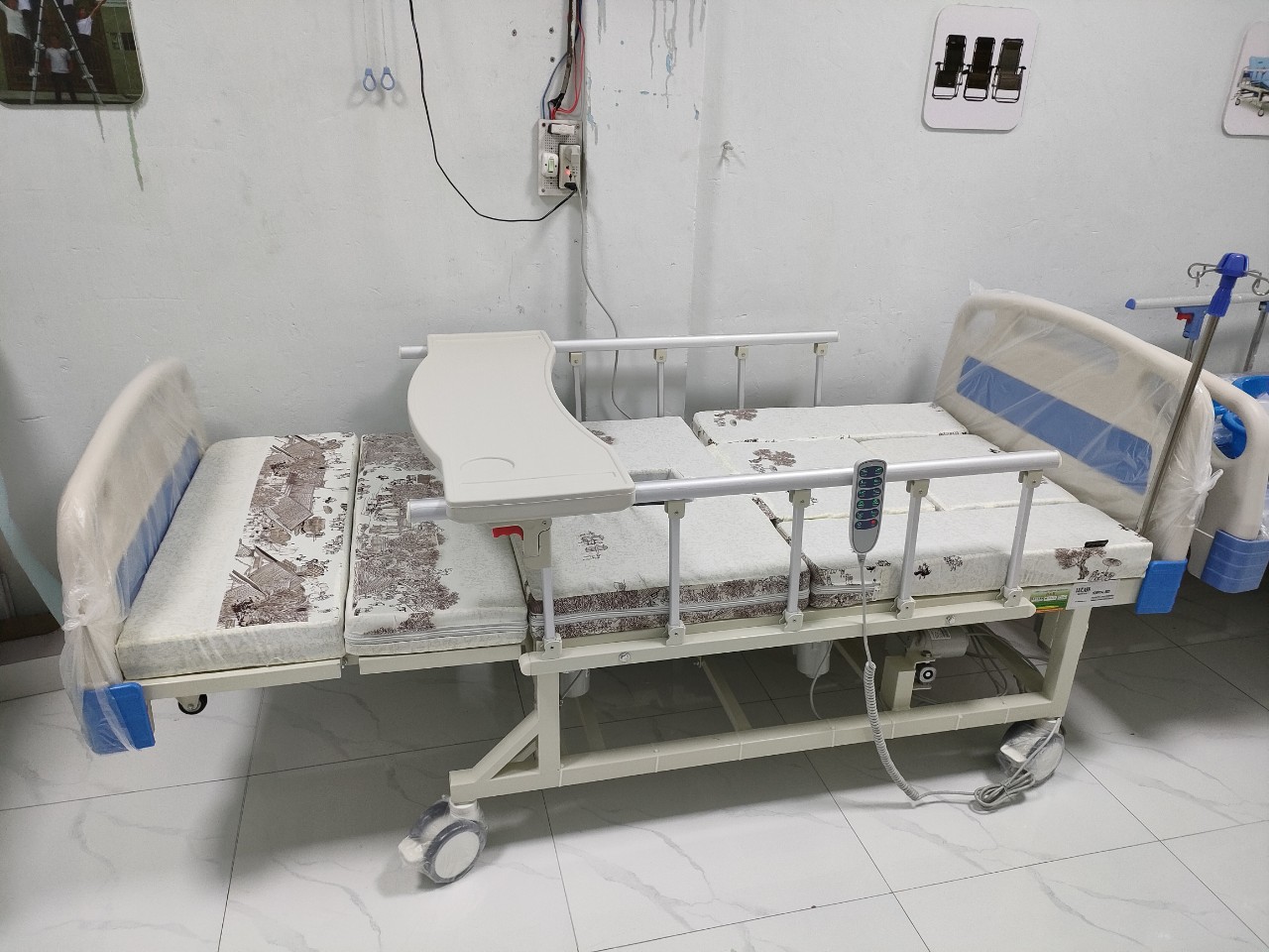 Giường lucass GB-T5D